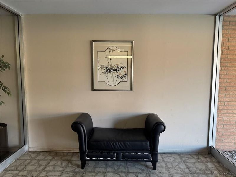 540 Heather #7 Drive, Dayton, OH 45405 Photo 4