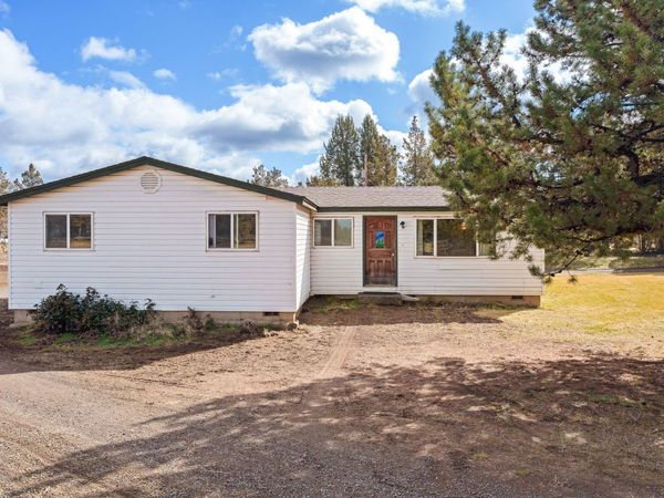 64904 Rimrock Drive, Bend, OR 97703