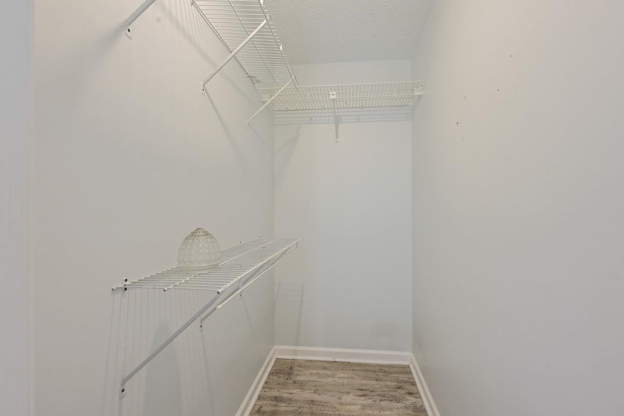 206 Double Eagle Dr. Photo 22