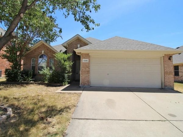 5316 Lake Gardens Drive, Grand Prairie, TX 75052