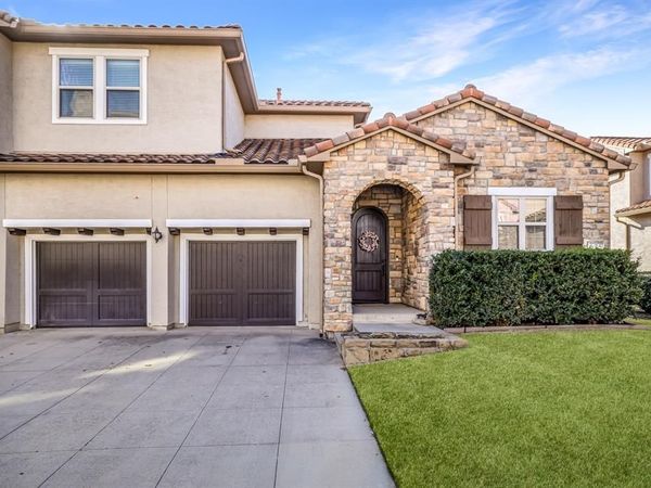 635 Via Ravello , Irving, TX 75039