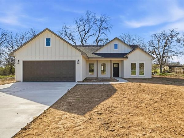 103 N Peverly Street, Whitney, TX 76692