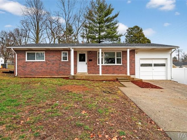 3902 Jane Avenue, St Ann, MO 63074