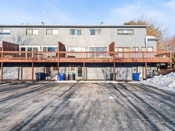 5 Country Club Ln, Unit B, Milford, MA 01757