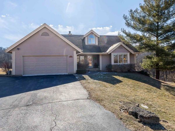 17 Wedgewood Drive, GALENA, IL 61036