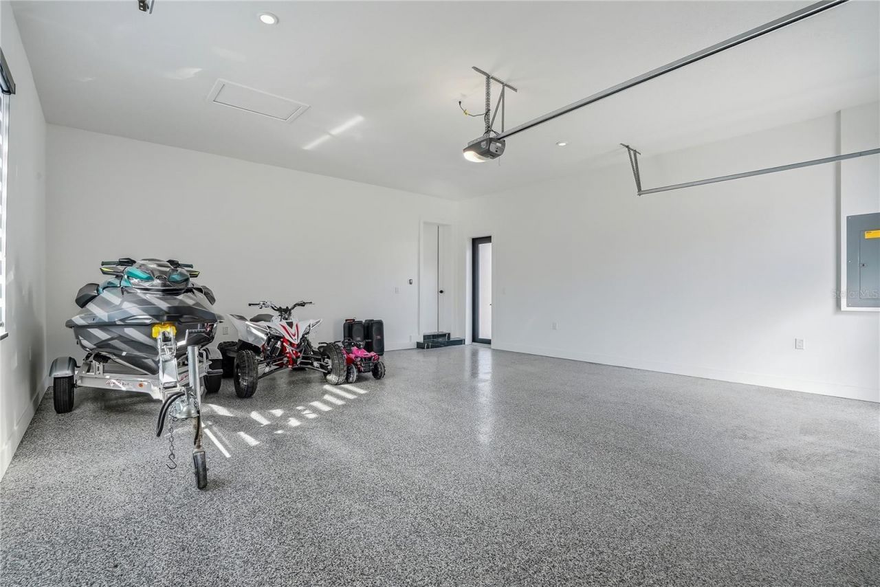 17736 Overstreet Lane, Spring Hill, FL 34610 Photo