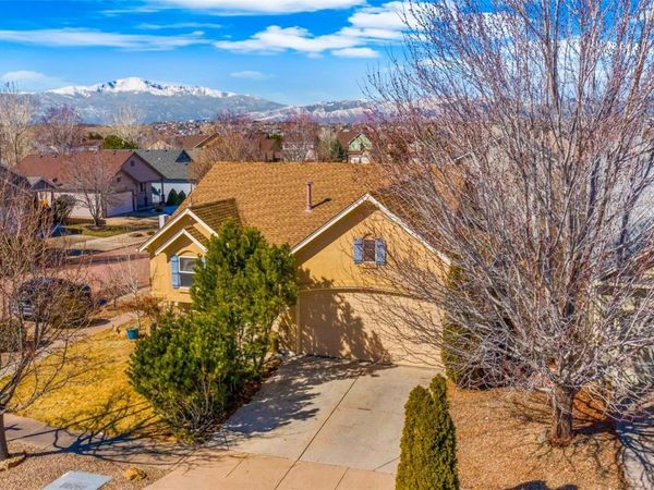 5904 Sonesta Drive, Colorado Springs, CO 80923