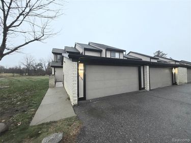 5156 Rock Run , West Bloomfield Twp, MI 48322