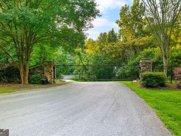 138 Red Oak Trail, East Ellijay, GA 30540