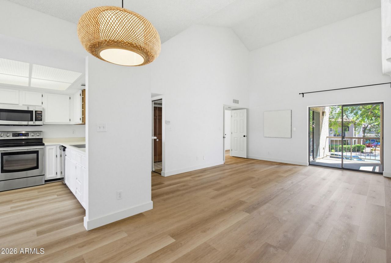 9550 N 94th Place, Unit 223, Scottsdale, AZ 85258 Main Photo