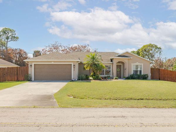672 SW Paar Drive, Port St. Lucie, FL 34953