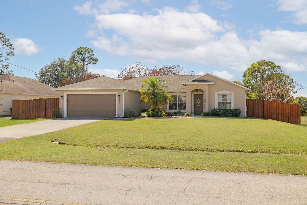 672 SW Paar Drive, Port Saint Lucie, FL 34953 Photo