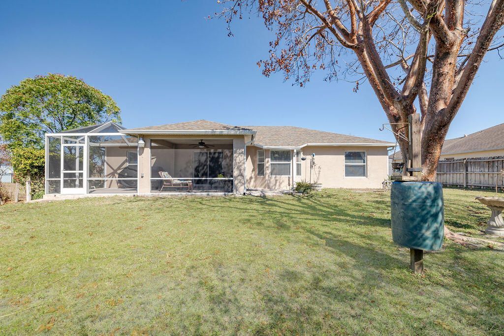 672 SW Paar Drive, Port Saint Lucie, FL 34953 Photo