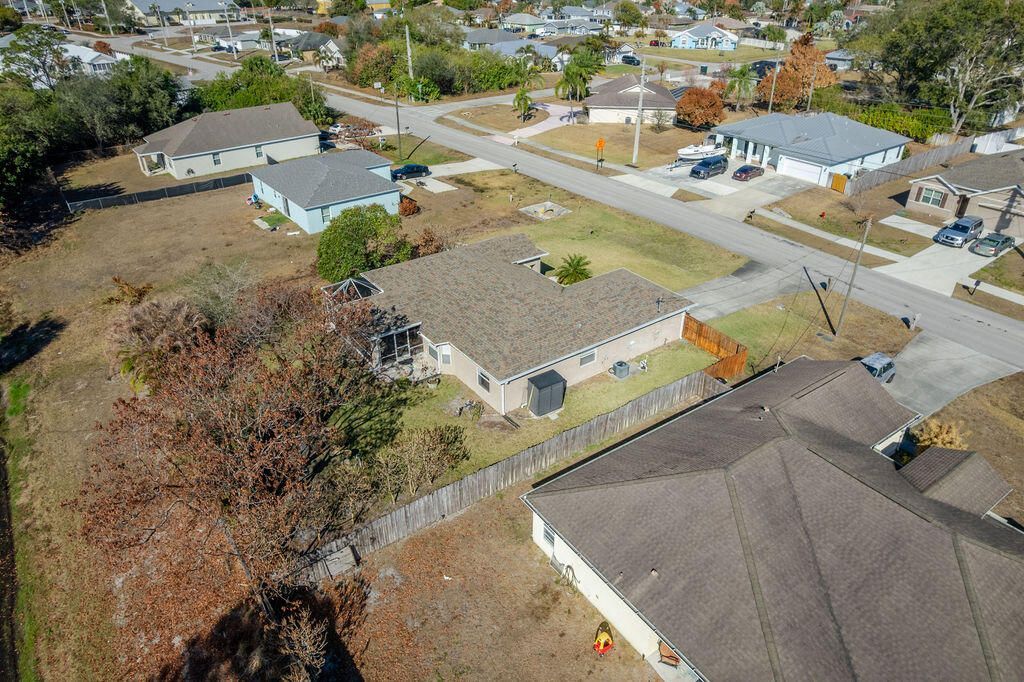 672 SW Paar Drive, Port Saint Lucie, FL 34953 Photo