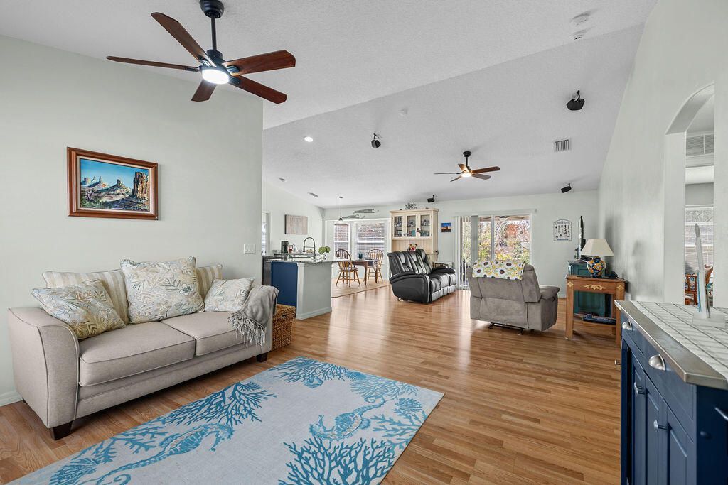 672 SW Paar Drive, Port Saint Lucie, FL 34953 Photo