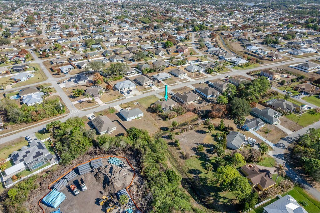 672 SW Paar Drive, Port Saint Lucie, FL 34953 Photo