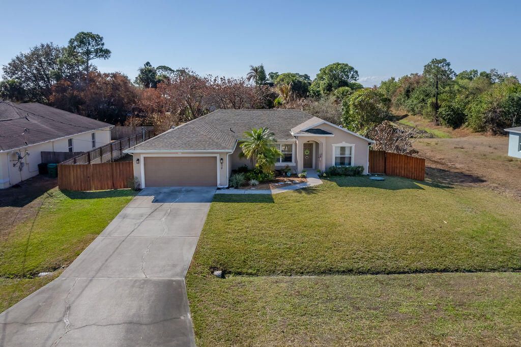 672 SW Paar Drive, Port Saint Lucie, FL 34953 Photo