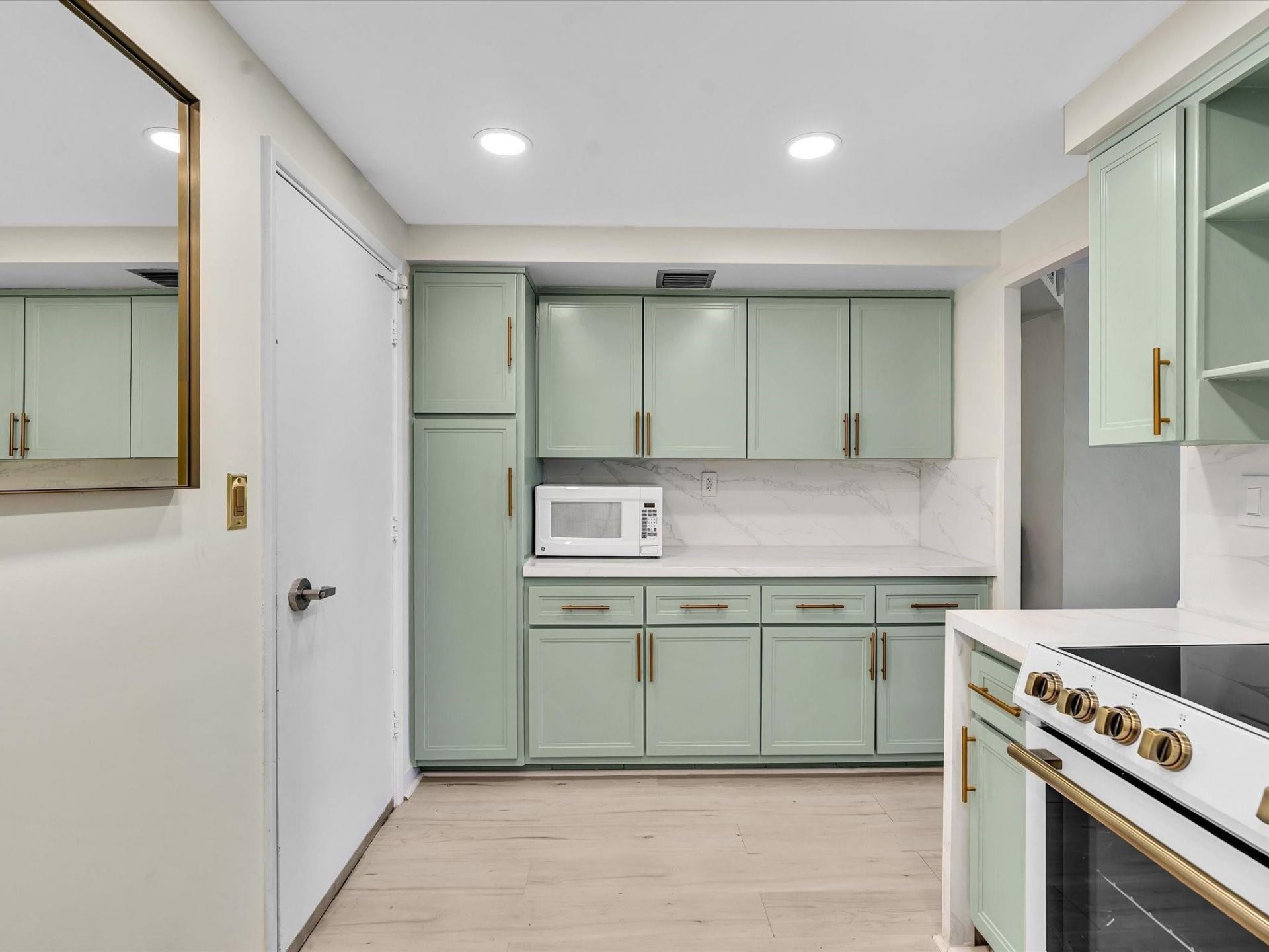 3300 NE 36th Street, Unit 220, Fort Lauderdale, FL 33308 Photo