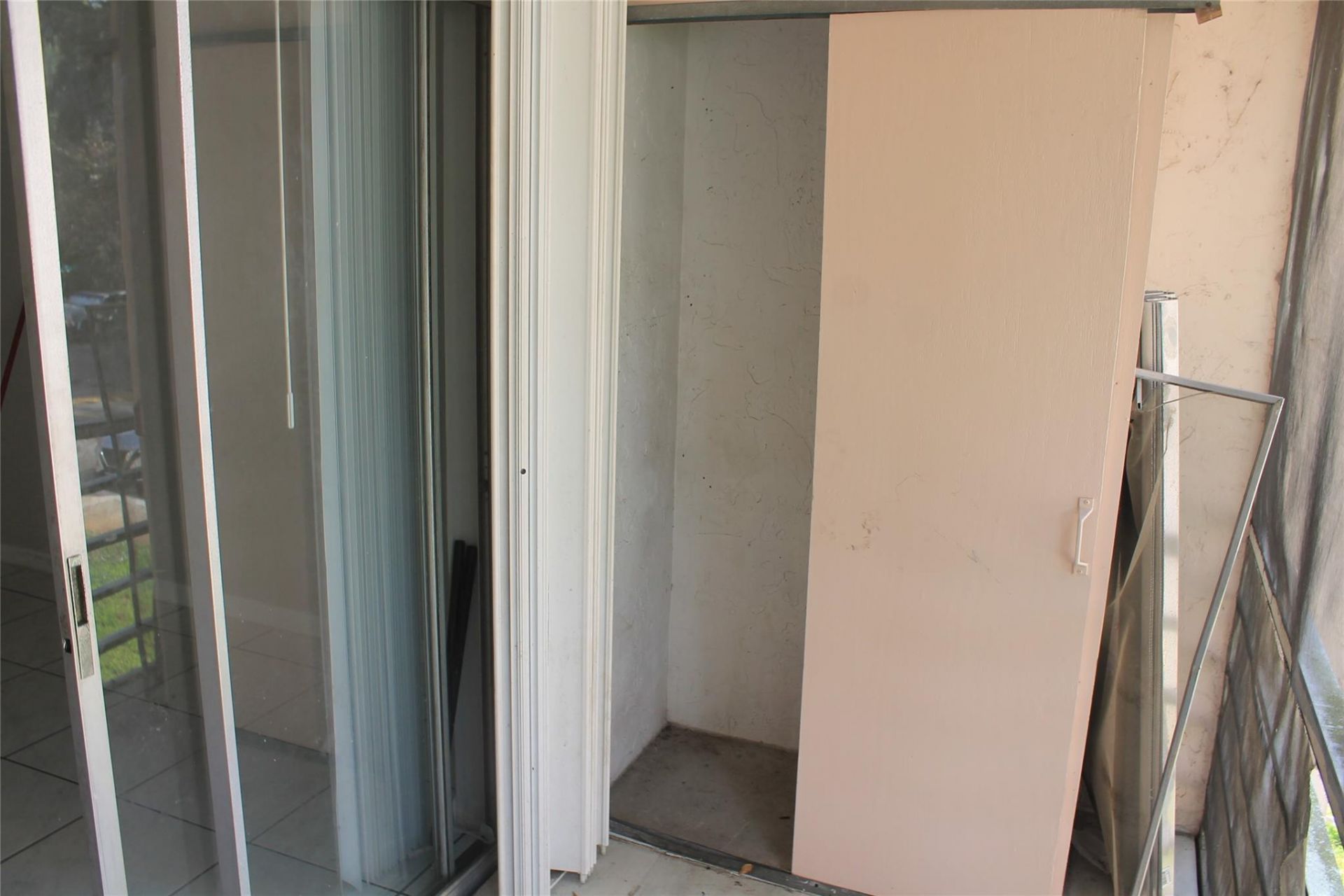 7610 Stirling Road, Unit 202 G, Hollywood, FL 33024 Photo