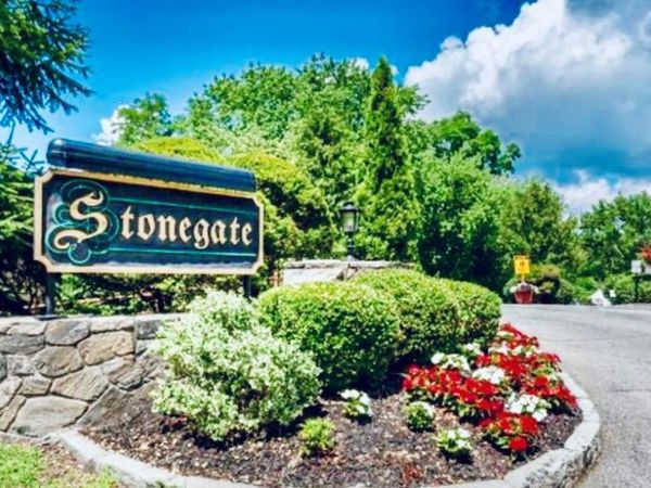 1840 Crompond Road , Unit 4A3, Peekskill, NY 10566