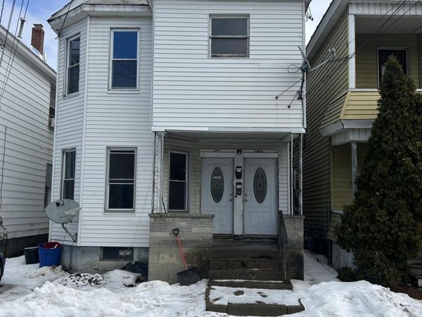 1075 Pleasant Street, Schenectady, NY 12303