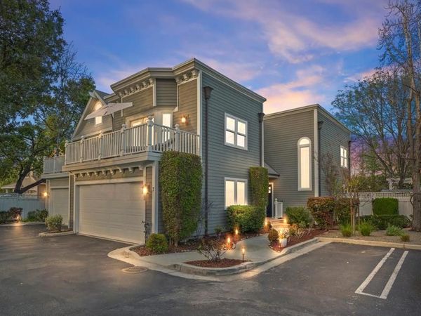 16979 Roberts, Unit 7, Los Gatos, CA 95032