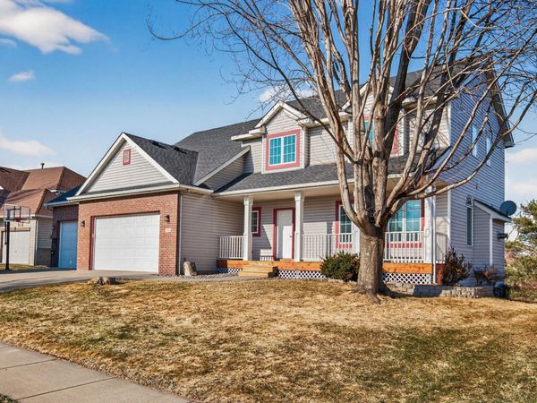 7716 7th Street N, Oakdale, MN 55128