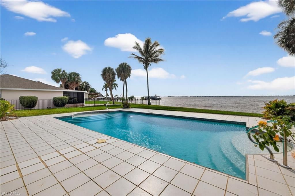 19 George Town, Fort Myers, FL 33919 Photo