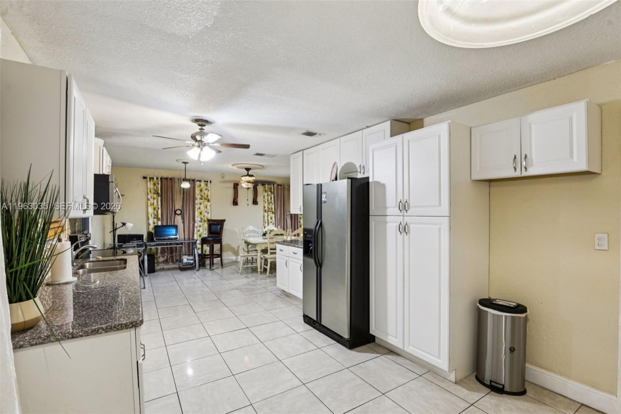 3398 NW 212th St, Miami Gardens, FL 33056 Photo