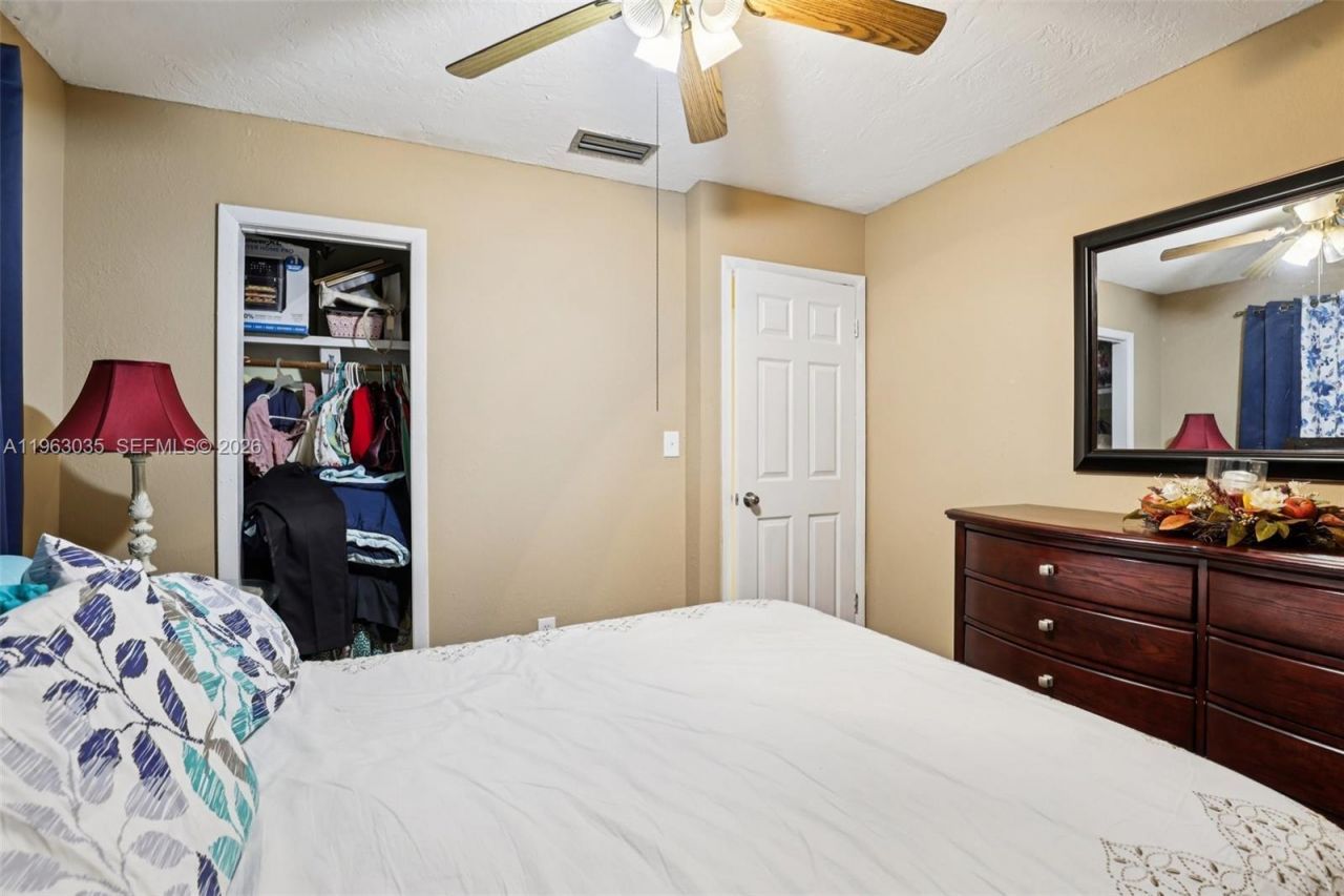 3398 NW 212th St , Miami Gardens, FL 33056 Photo