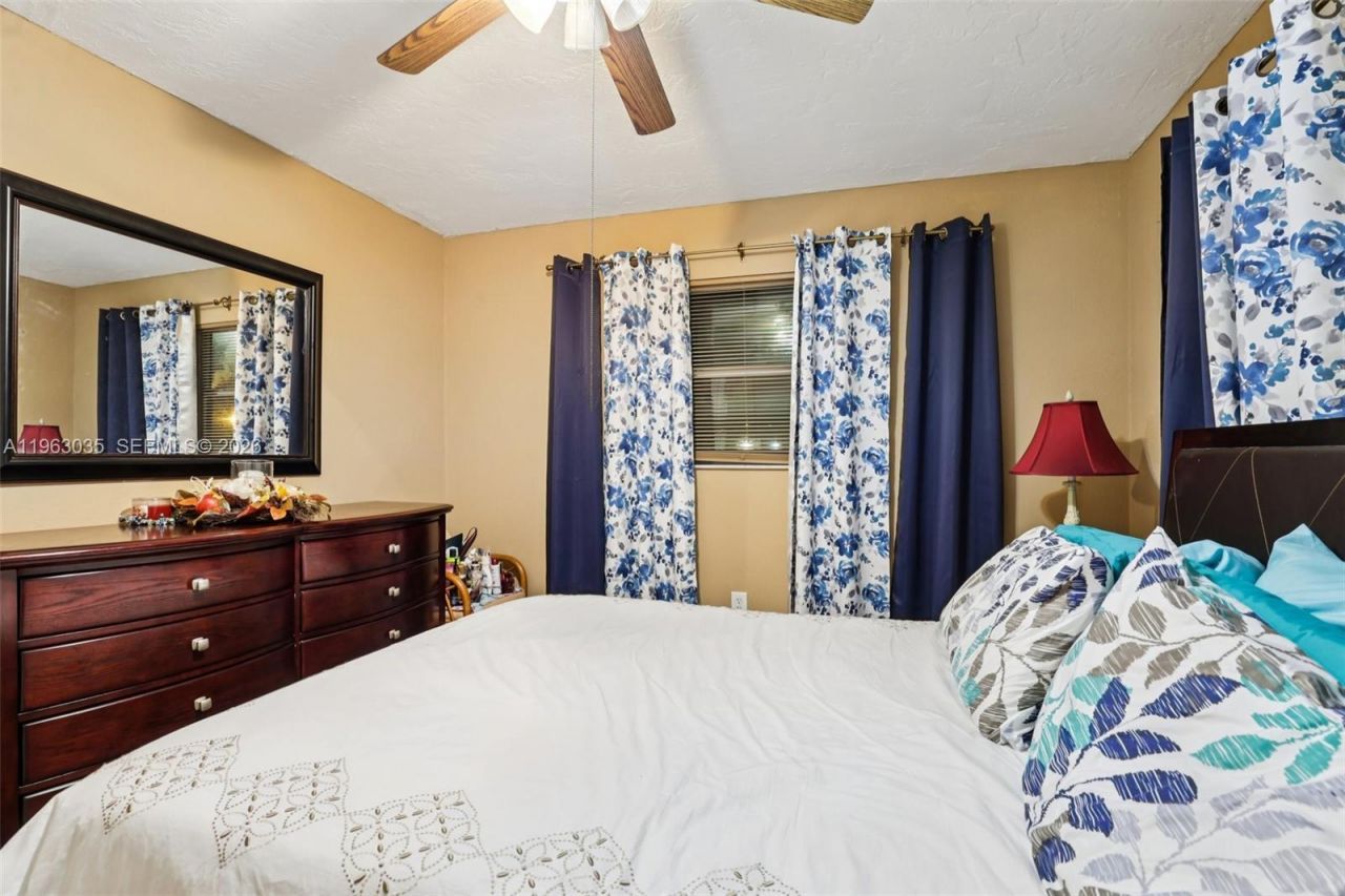 3398 NW 212th St , Miami Gardens, FL 33056 Photo