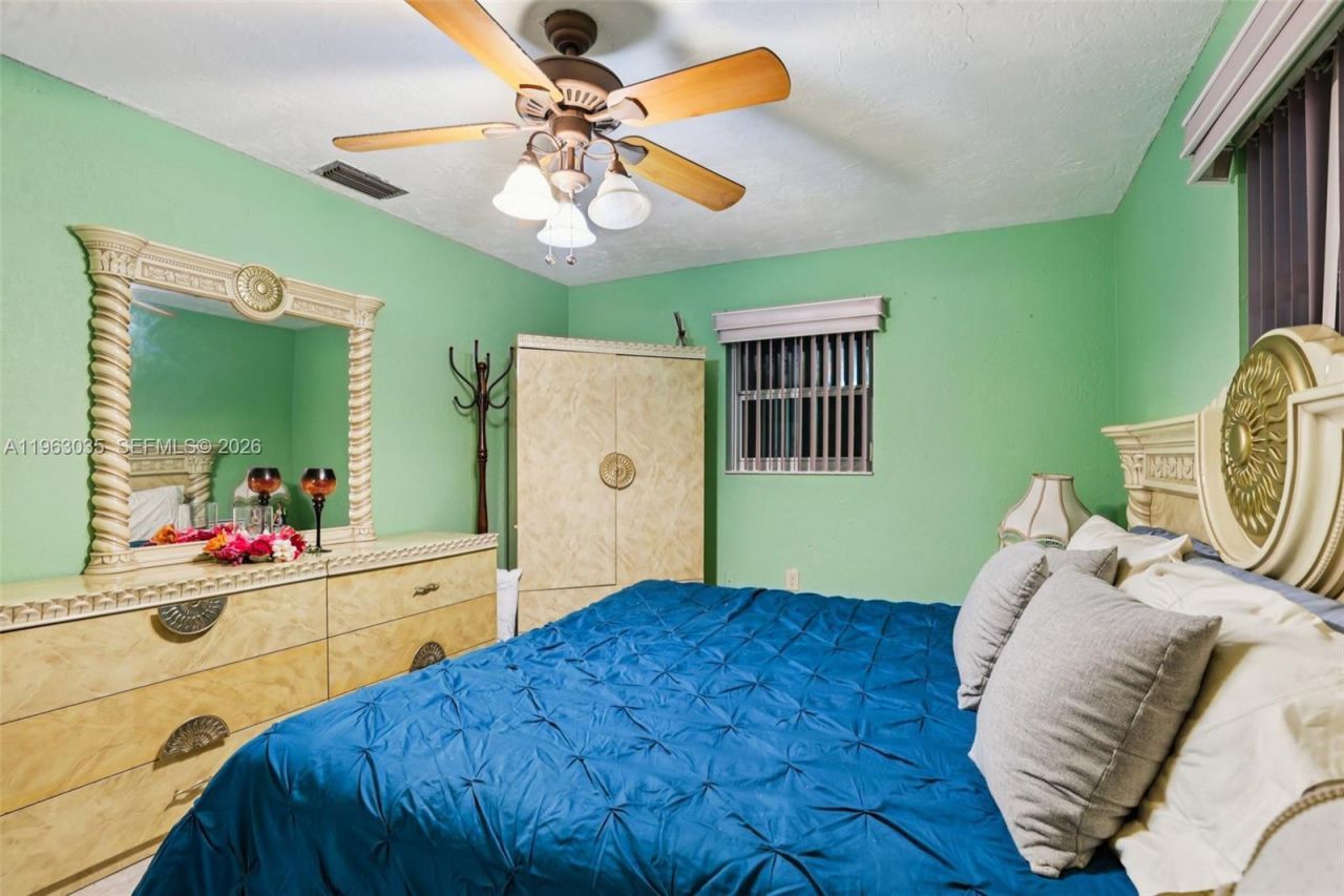 3398 NW 212th St, Miami Gardens, FL 33056 Photo