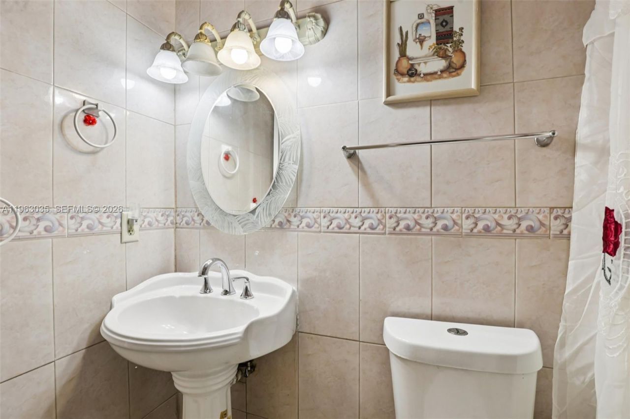 3398 NW 212th St, Miami Gardens, FL 33056 Photo