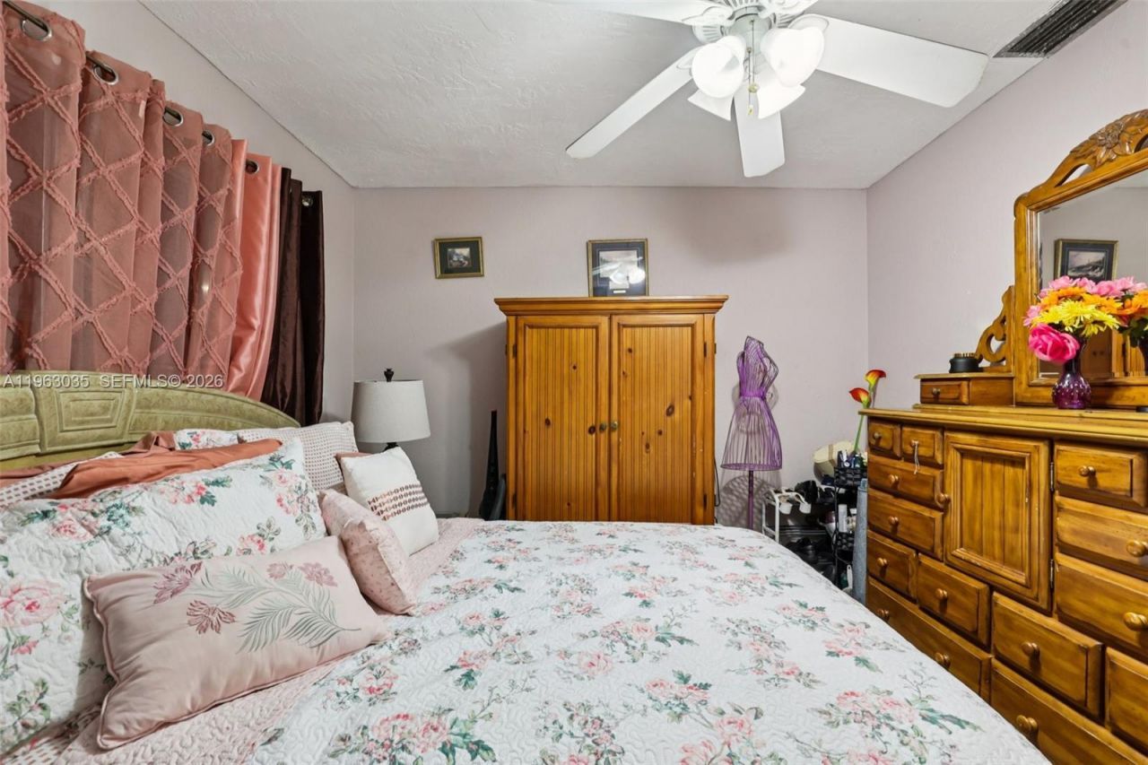 3398 NW 212th St, Miami Gardens, FL 33056 Photo
