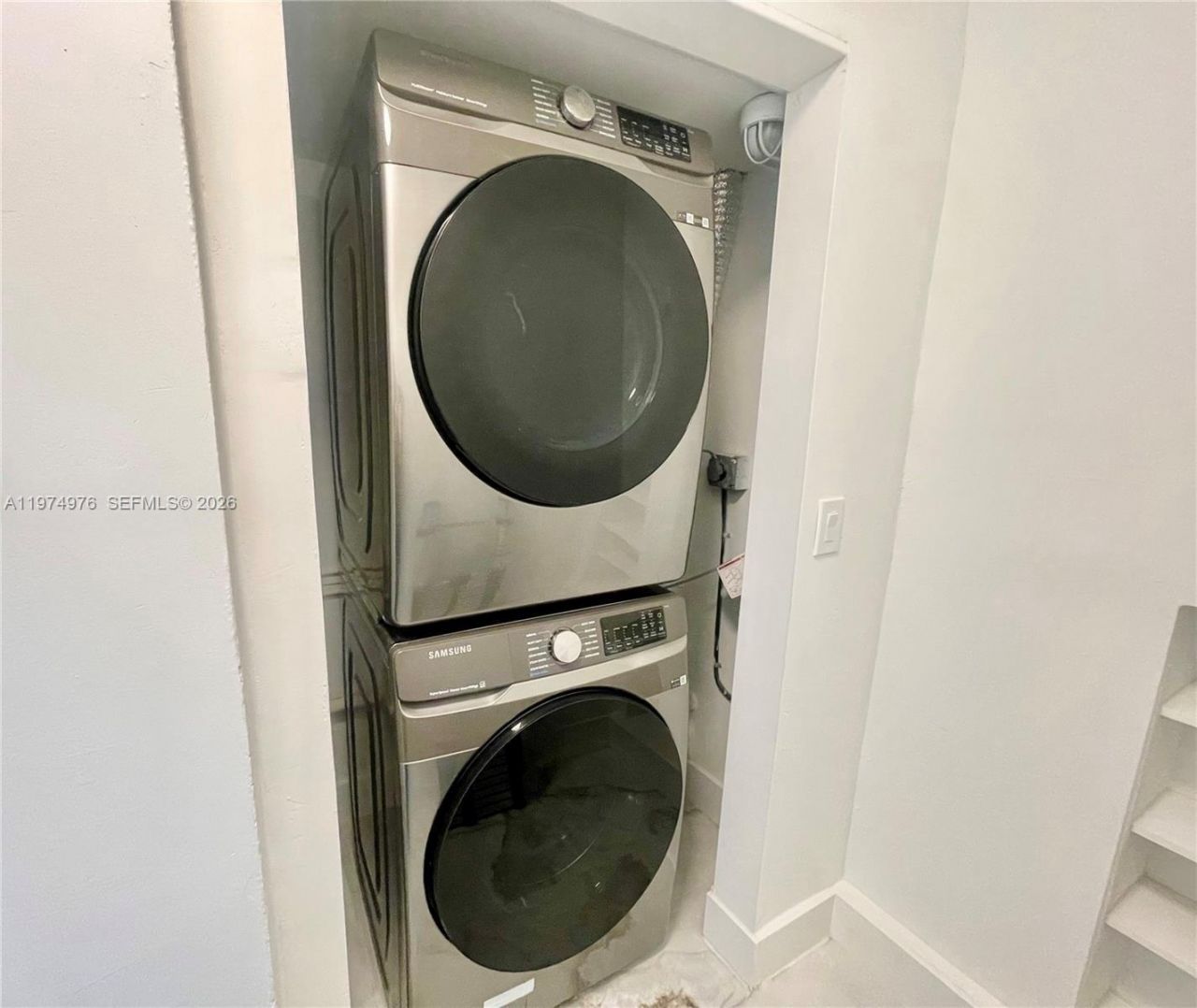 1649 NE 8th Ave , Fort Lauderdale, FL 33305 Photo