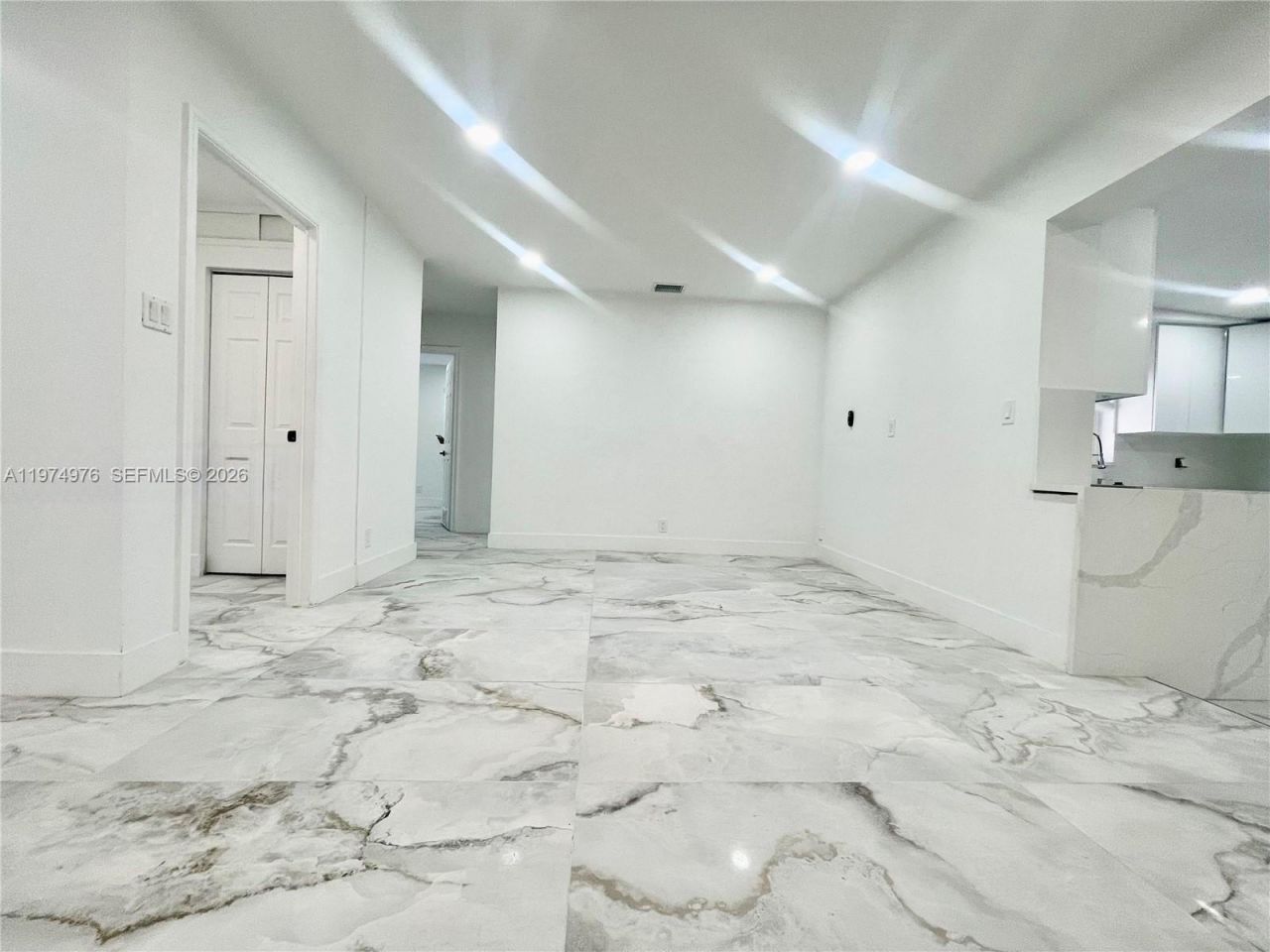 1649 NE 8th Ave , Fort Lauderdale, FL 33305 Photo