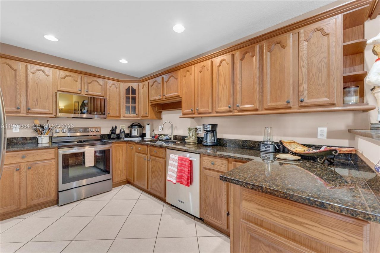 7811 NW 47th St , Lauderhill, FL 33351 Photo