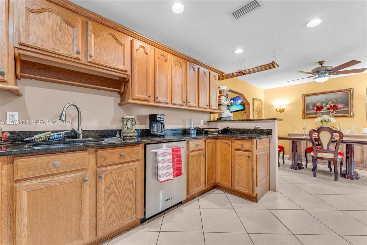 7811 NW 47th St , Lauderhill, FL 33351 Photo