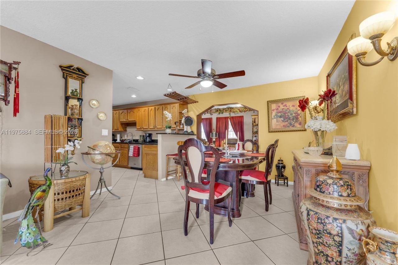 7811 NW 47th St , Lauderhill, FL 33351 Photo