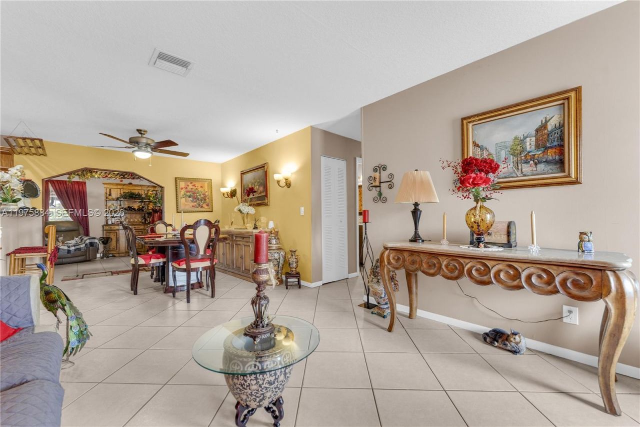 7811 NW 47th St , Lauderhill, FL 33351 Photo