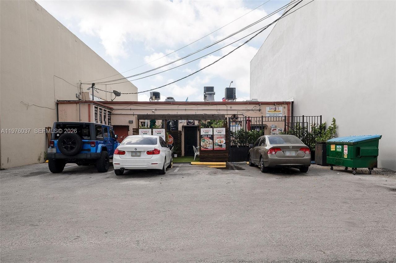 653 NE 125th St , North Miami, FL 33161 Photo