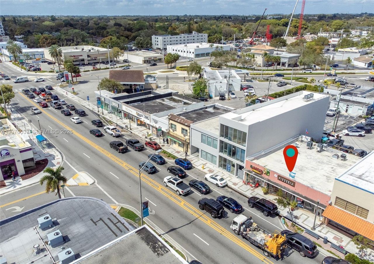 653 NE 125th St , North Miami, FL 33161 Photo