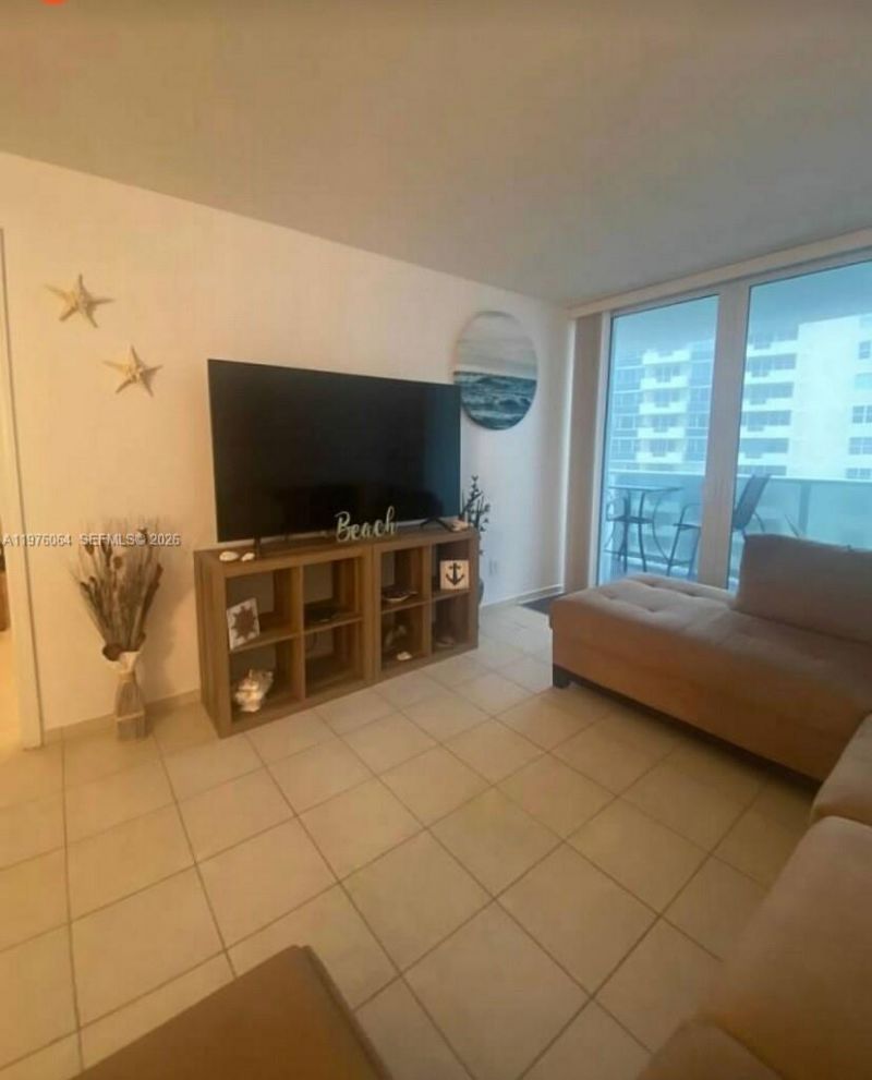 3140 S Ocean Dr, Unit 1103, Hallandale Beach, FL 33009 Photo