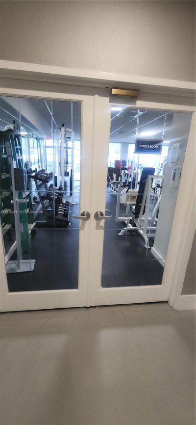 3140 S Ocean Dr, Unit 1103, Hallandale Beach, FL 33009 Photo