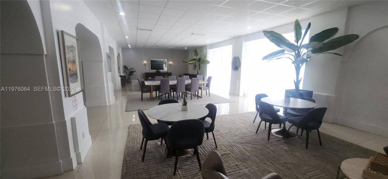 3140 S Ocean Dr, Unit 1103, Hallandale Beach, FL 33009 Photo