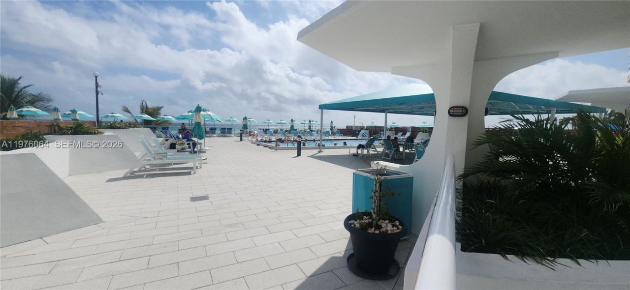 3140 S Ocean Dr, Unit 1103, Hallandale Beach, FL 33009 Photo