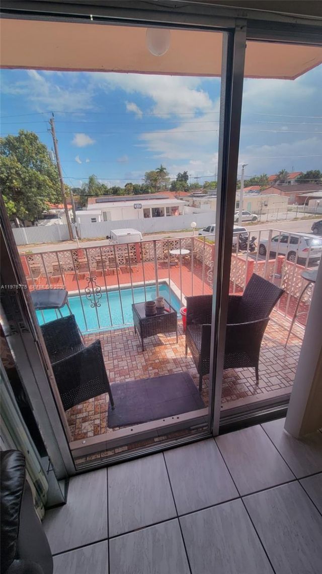 6820 W Flagler St, Unit 207, Miami, FL 33144 Photo