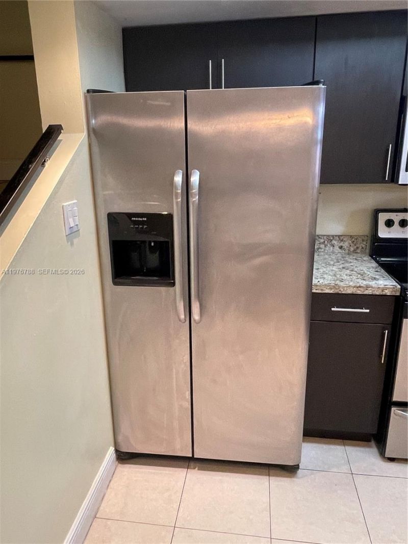 1024 W 79th St , Unit 1024, Hialeah, FL 33014 Photo