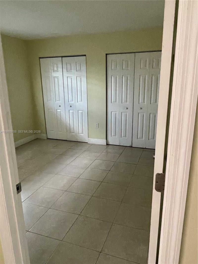1024 W 79th St , Unit 1024, Hialeah, FL 33014 Photo