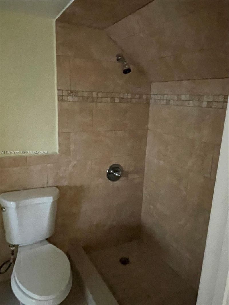 1024 W 79th St , Unit 1024, Hialeah, FL 33014 Photo